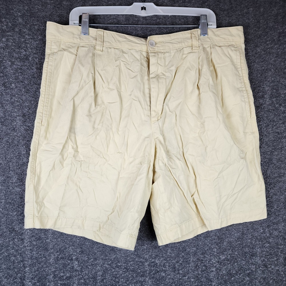 Club Room Shorts Mens 36 Chino Yellow Pleated Cotton Casual EUC